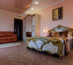 Полулюкс в Stellar Hotels