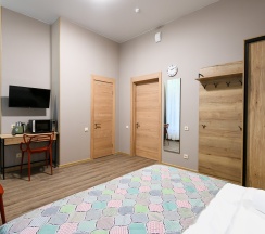 «У скалы» Дабл в Лесная сказка