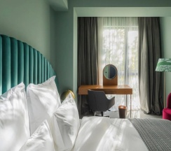 Люкс Представительский с балконом и с красивым видом из окна в Khedi Hotel
