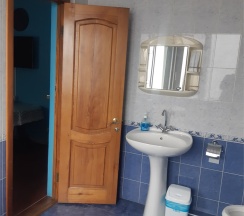 Люкс с ванной комнатой 24 в Карс