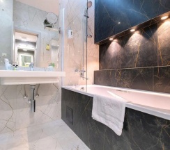 Двухместный люкс двуспальная кровать в Белокуриха