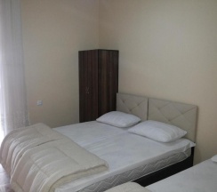 Трёхместный номер Superior с балконом в Grand Guest House Kvariati