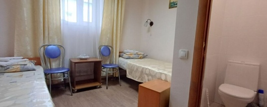 Двухместный номер 2 категории с раздельными кроватями с туалетом , душем на этаже в Фатима