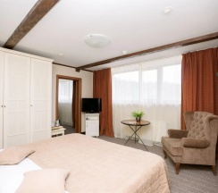 Двухместный полулюкс двуспальная кровать в Губернский