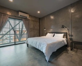 Двухместный номер Deluxe с балконом двуспальная кровать в Bed & Bike Hostel
