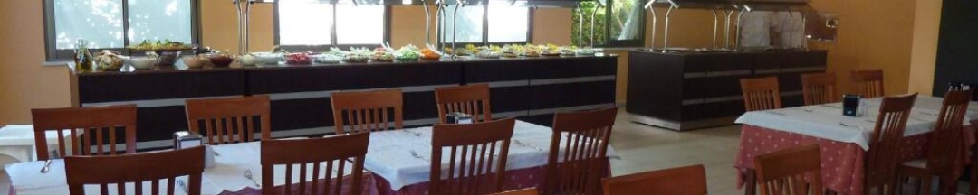 Четырёхместный семейный номер Standard в Silver Hotel