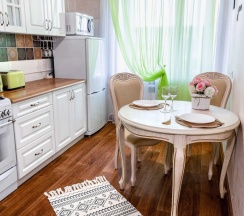 Шестиместные апартаменты с балконом в Апартаменты Возле Немиги