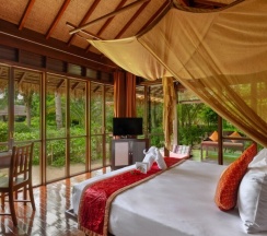 Двухместный люкс Village двуспальная кровать в Zeavola Resort