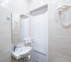 Двухместный номер с креслом кровать в Тих Отель