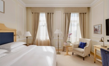 Номер «Гранд Делюкс» в Балчуг Кемпински Москва