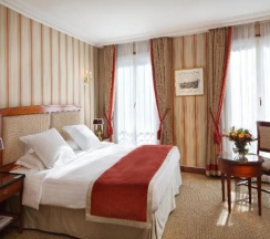 Двухместный номер Classic двуспальная кровать в Hotel Rochester Champs Elysees
