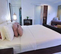 Двухместный номер Superior рядом с пляжем двуспальная кровать в Palm Resort Krabi