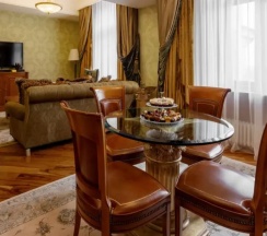 Люкс Авторский Гранд в Radisson Collection Москва