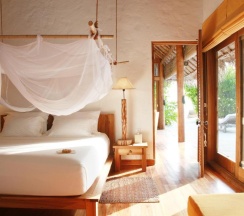 Люкс With Pool Crusoe с 3 комнатами в Soneva Fushi