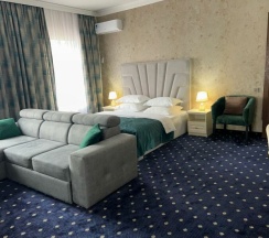 Студия с кухней в Хан