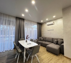 Дом Pool house в Добрая река