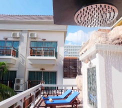 Люкс Agate с 2 комнатами в The AGATE Pattaya Boutique Resort