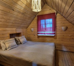 Дом с 2 комнатами с видом на озеро в Глэмпинг на озере Сиг