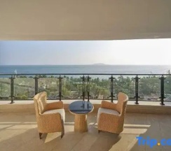 Двухместный номер Superior с видом на море (2 отдельные кровати) в Tangla Hotel Sanya