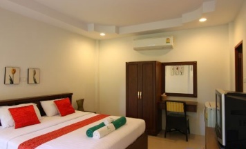 Трёхместный номер Deluxe с видом на бассейн в The Green Beach Resort