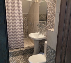 Номер полулюкс семейный в Диана