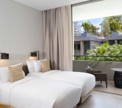 Семейный люкс Azure в Twinpalms MontAzure Phuket Resort