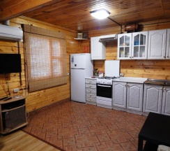 Коттедж с 3 комнатами с балконом в Тихая гавань