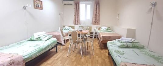 Четырехместный номер 5 категории с раздельными кроватями, сан. узел с душем на этаже в Фатима