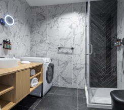 Шестиместные апартаменты с 2 комнатами в The Basilian Minsk, Curio Collection by Hilton