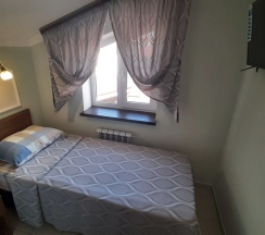 10. Небольшая одноместная комната (стандарт). 1 кровать в Левладиа.ру
