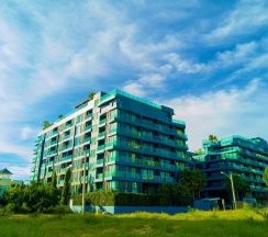 Апартаменты с балконом в Acqua Condominium 2