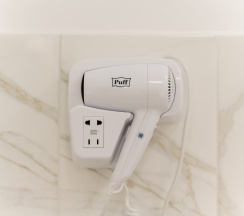 Шестиместный семейный люкс с балконом и с красивым видом из окна в Rodnik village&SPA