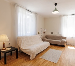 Коттедж с 6 комнатами с балконом и с красивым видом из окна в Дом пробуждения