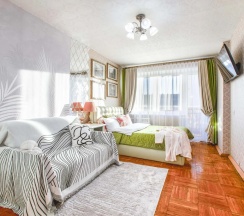 Шестиместные апартаменты с балконом в Апартаменты Возле Немиги