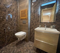 Шестиместный коттедж с 3 комнатами с красивым видом из окна в Аврора Country House