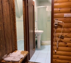 Двухместный люкс с балконом и с красивым видом из окна двуспальная кровать в Серая лошадь