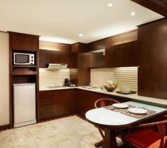 Люкс с 2 комнатами в The Davis Bangkok Hotel