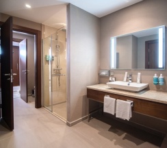 Superior Suite с 2 односпальными кроватями в Новотель Фит Красная Поляна