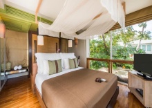 Вилла с 4 комнатами в Aleenta Phuket Phang Nga Resort and Spa