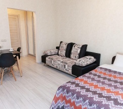 4-местные апартаменты студия с 1 двуспальной кроватью в AntoninaApartments (АнтонинаАпартментс) на улице Крылова