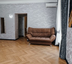 Апартаменты La Rose с джакузи 6-ти местные в Villa Fler