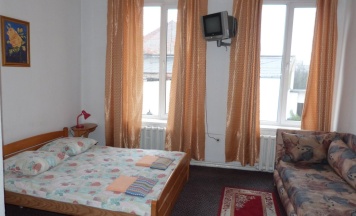 Двухместный номер двуспальная кровать в У медведя