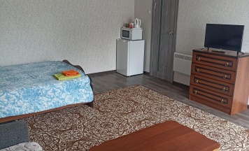 Комната комфорт с 1 двуспальной кроватью №8 в В Шахтерске
