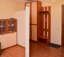 Номер полулюкс с 2 односпальными кроватями (с завтраком) в Ермак