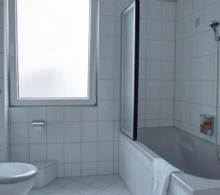 Трёхместный номер Standard в Hotel Am Kurfuerstenplatz - Messe