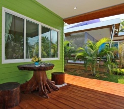 Бунгало Deluxe с видом на сад в Maikhao Home Garden Bungalow