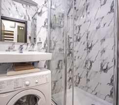 Париж на Малышева, 42а в Apartments Home Hotel