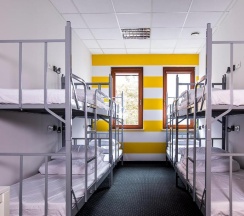 Кровать в общем номере в Inbed Hostel