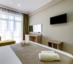 Корпус Династия Стандарт с Видом на Парк в Family Pride Inn Прайд