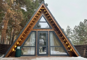 Коттедж A-Frame в сосновом лесу в Пензенской области